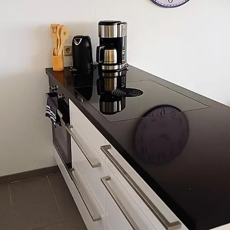 Modernes Harz Ueber Den Baumspitzen דירה בראונלאגה