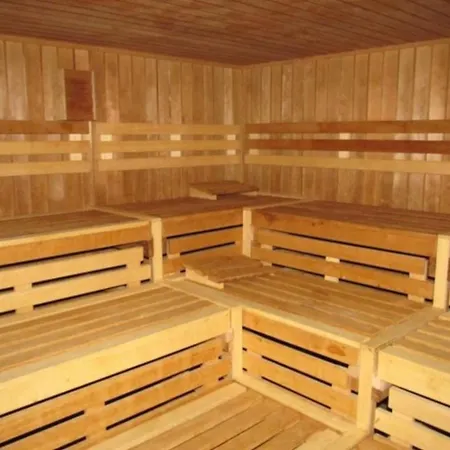 Modernes Harz Ueber Den Baumspitzen Lejlighed